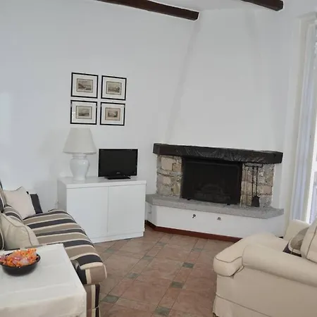 Relax In Terrazza Con Vista Unica E Piscina 公寓 贝尔吉拉泰